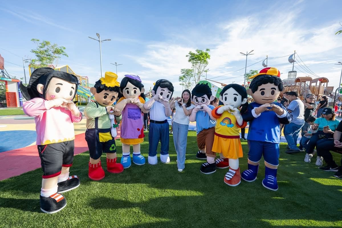 Taguig Playpark mascots